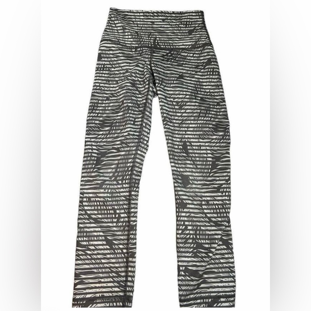 Lululemon Wunder Under Pant Crop Stripe Play Slate Sz 6 Tropical Print Leggings